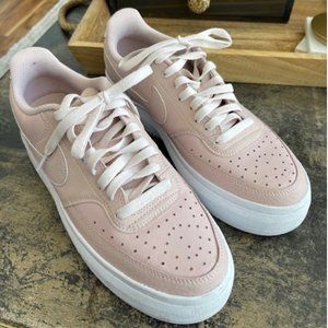 Nike womens Court Vision Alta EUC